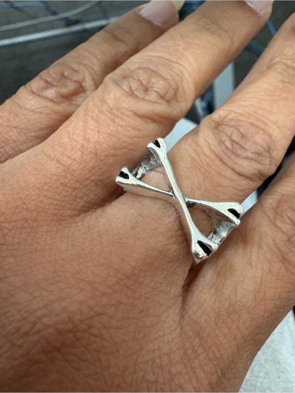 Silver Crossed Bone Ring - Fashion Women Jewelry